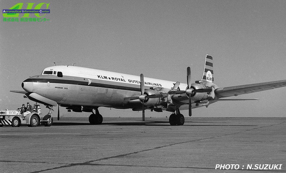 ダグラスDC-7CF  45185/820　PH-DSF KLMオランダ航空（1964年 羽田空港）