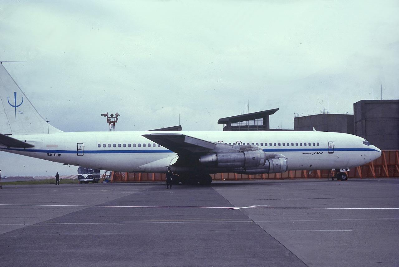 ボーイング707-320B　19378/672　5A-DJM　United African (1981年　羽田空港)